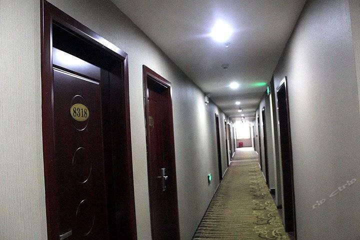 Wudangshan Jianpuzhai Hotel Danjiangkou ภายนอก รูปภาพ